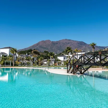 Luxury 2 Bedroom Apartament